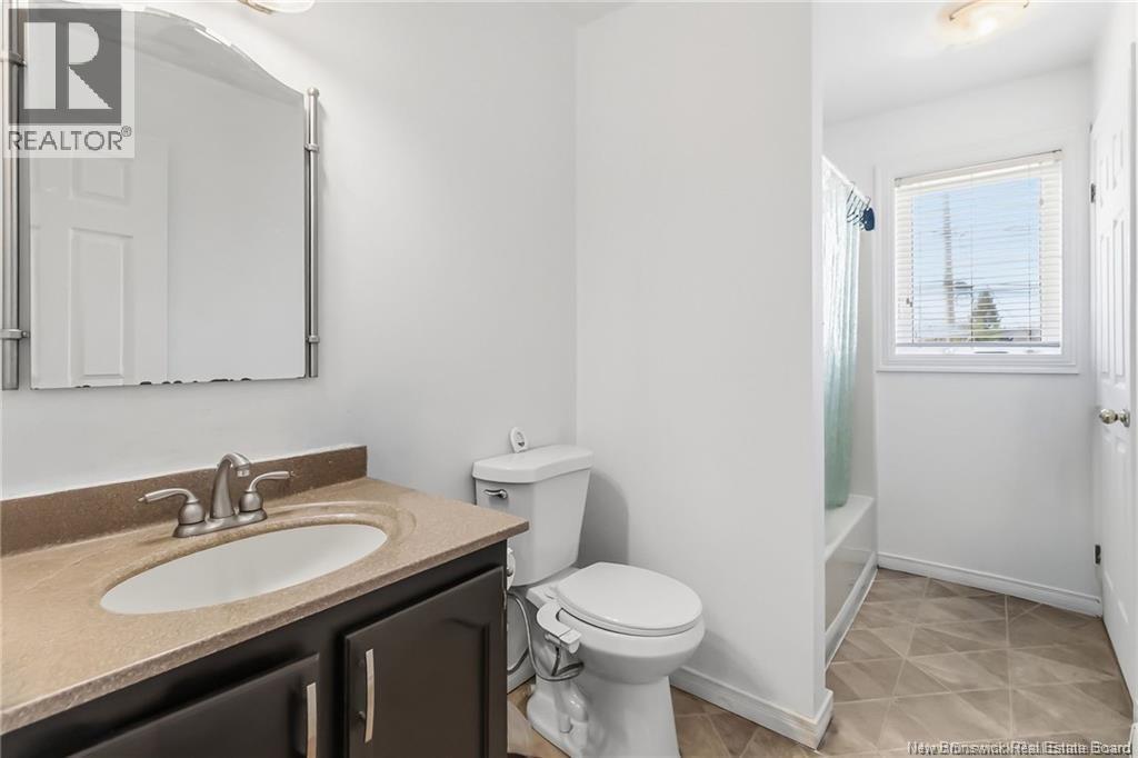 27 Woodstone Crescent - Image 6