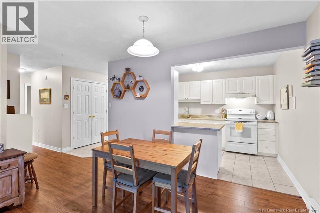 #203 158 Hanwell Road - Image 18