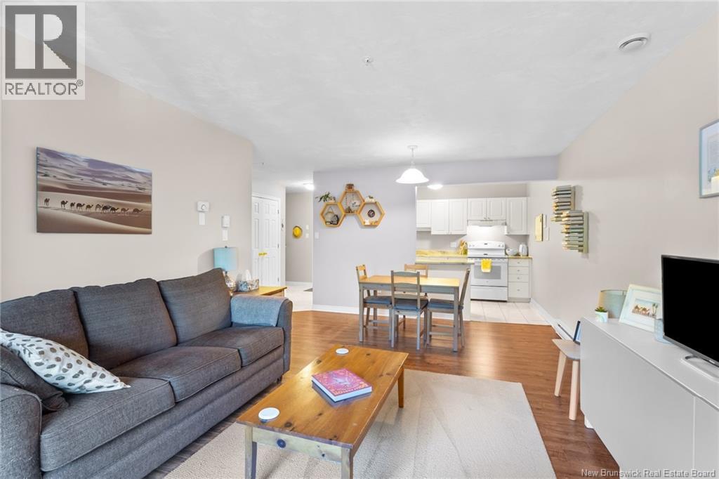 #203 158 Hanwell Road - Image 21