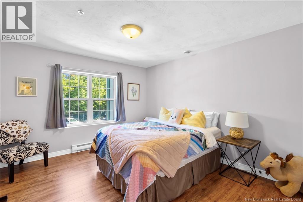 #203 158 Hanwell Road - 23