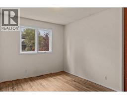 918 15th Street, Canmore, AB T1W1X3 Photo 12