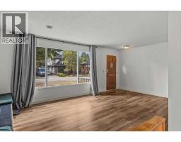 2pc Bathroom - 918 15th Street, Canmore, AB T1W1X3 Photo 7