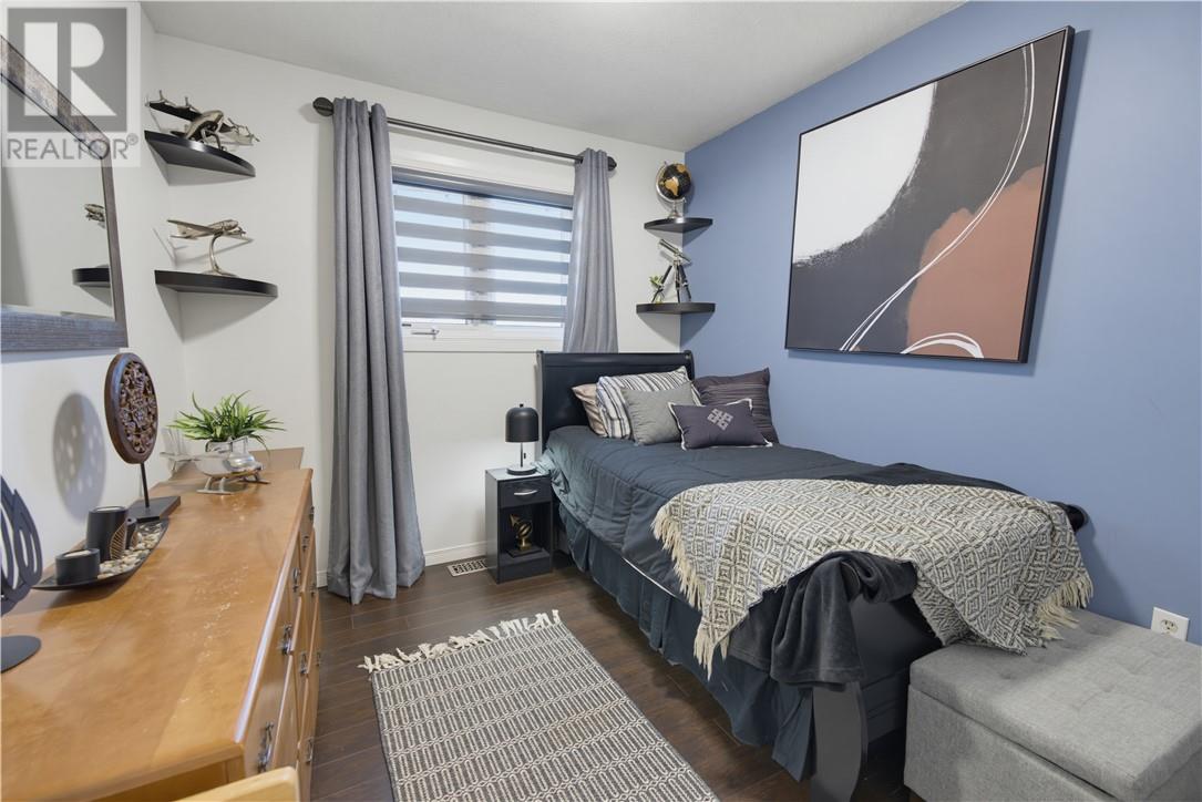 104 Newton Crescent - 11