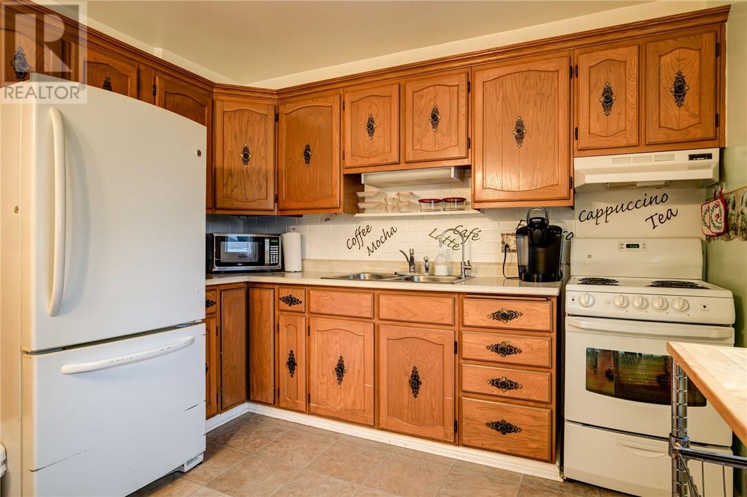 102 Ash Street - Image 11