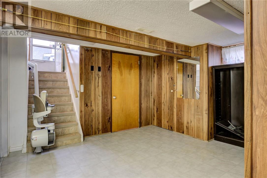 102 Ash Street - 16
