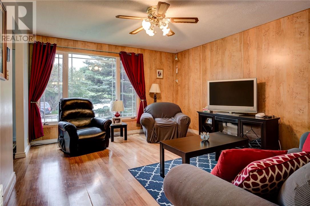 102 Ash Street - 8
