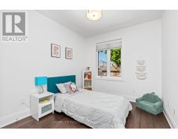 313 Robina Avenue, Toronto, ON M6C3Z2 Photo 26