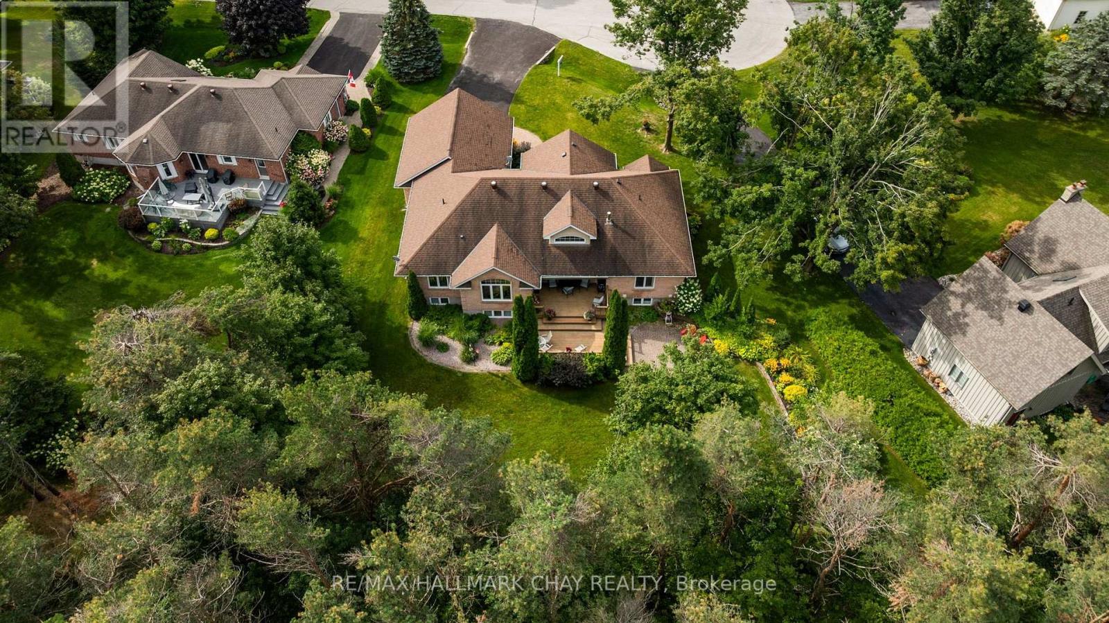 16 CHESTNUT LANE - Image 41