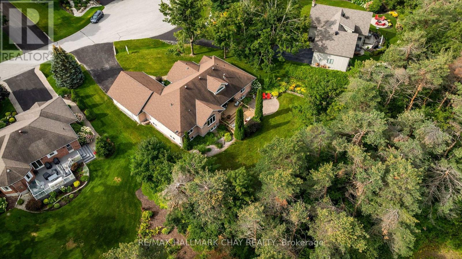 16 CHESTNUT LANE - Image 42