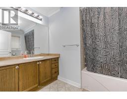 8 Tovey Terrace, Brampton, ON L6R0E5 Photo 13