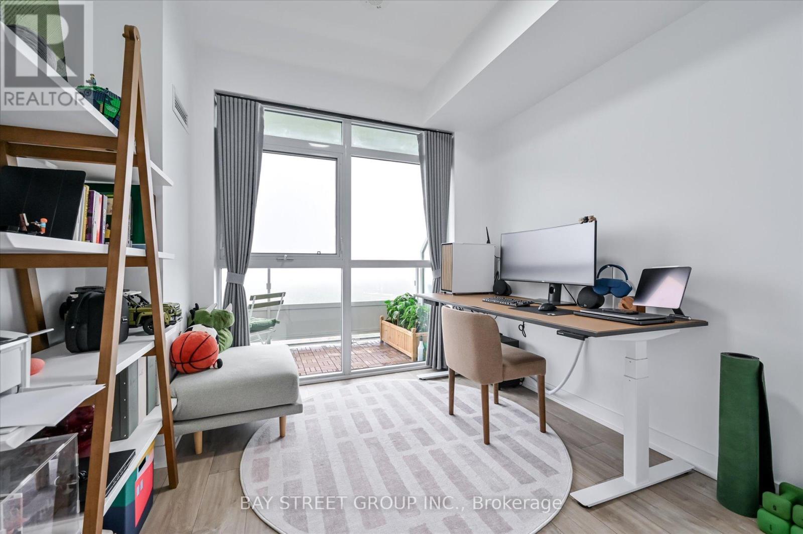 #1604 251 MANITOBA STREET - 17