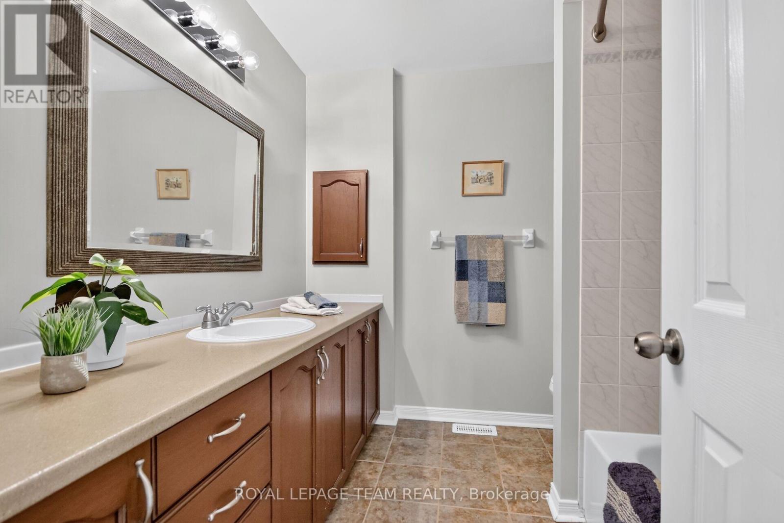 72 SHEPPARD'S GLEN AVENUE - Image 38