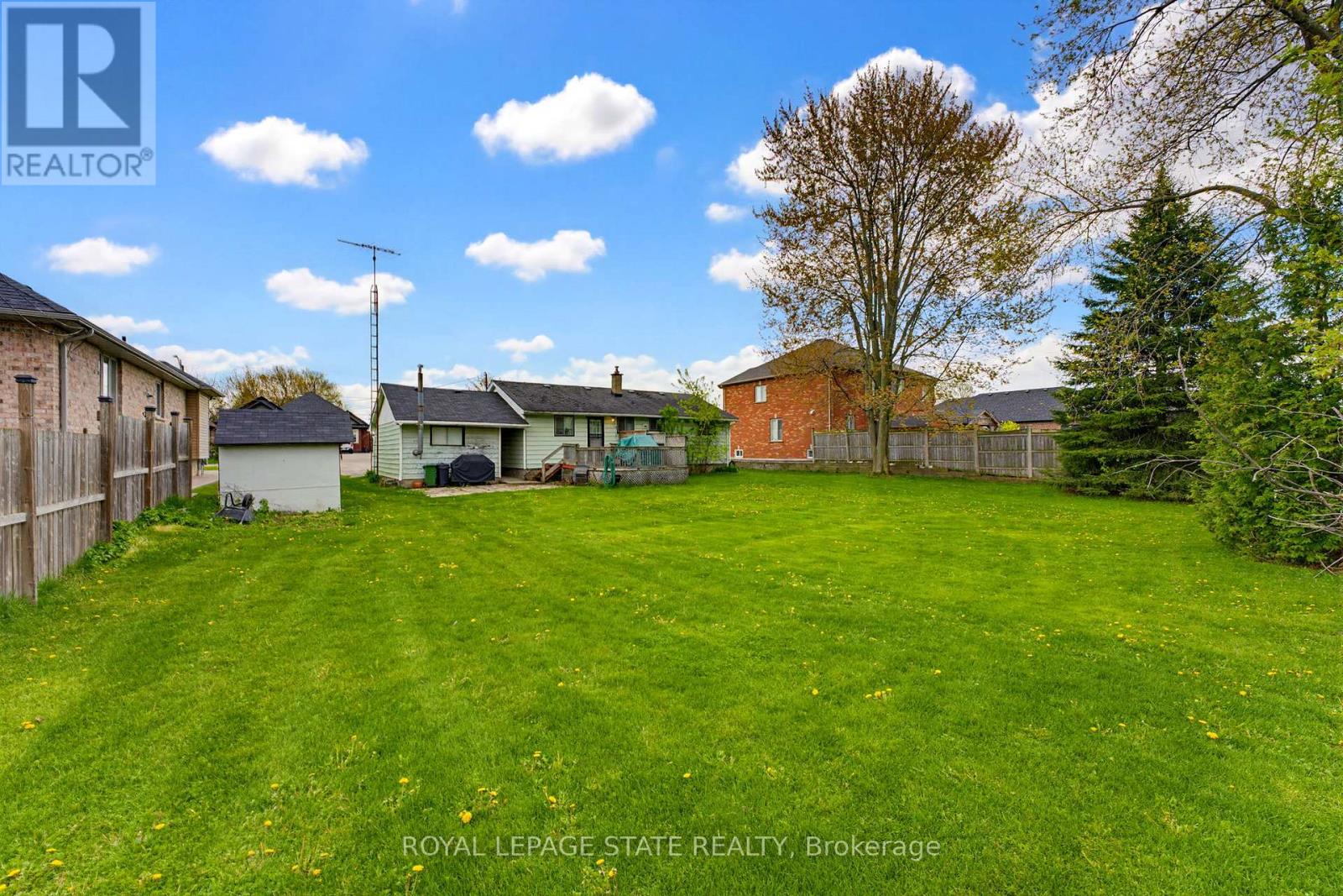 29 LECKIE AVENUE - Image 13