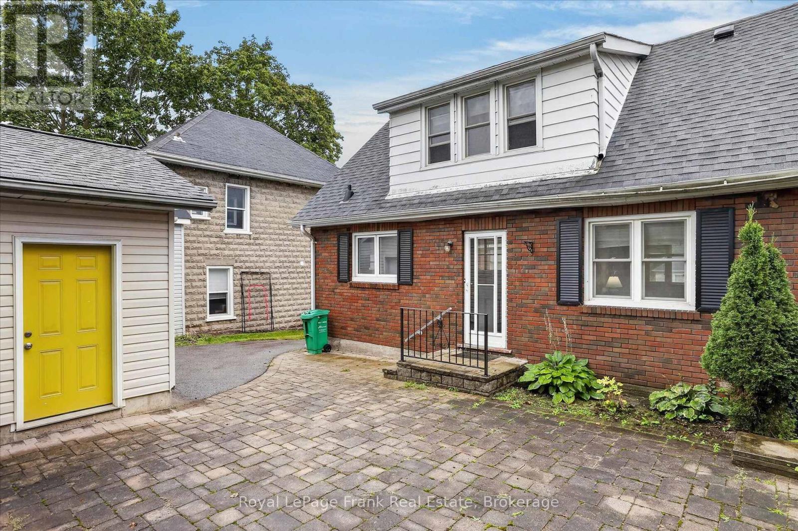 174 SOPHIA STREET - Image 31