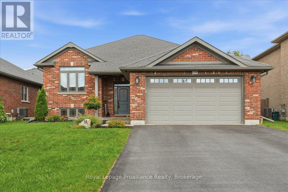 54 CAVENDISH DRIVE - 1