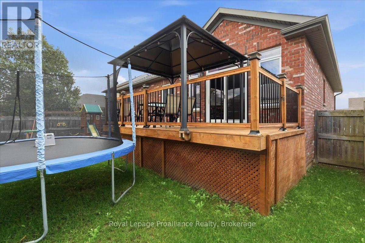 54 CAVENDISH DRIVE - Image 43