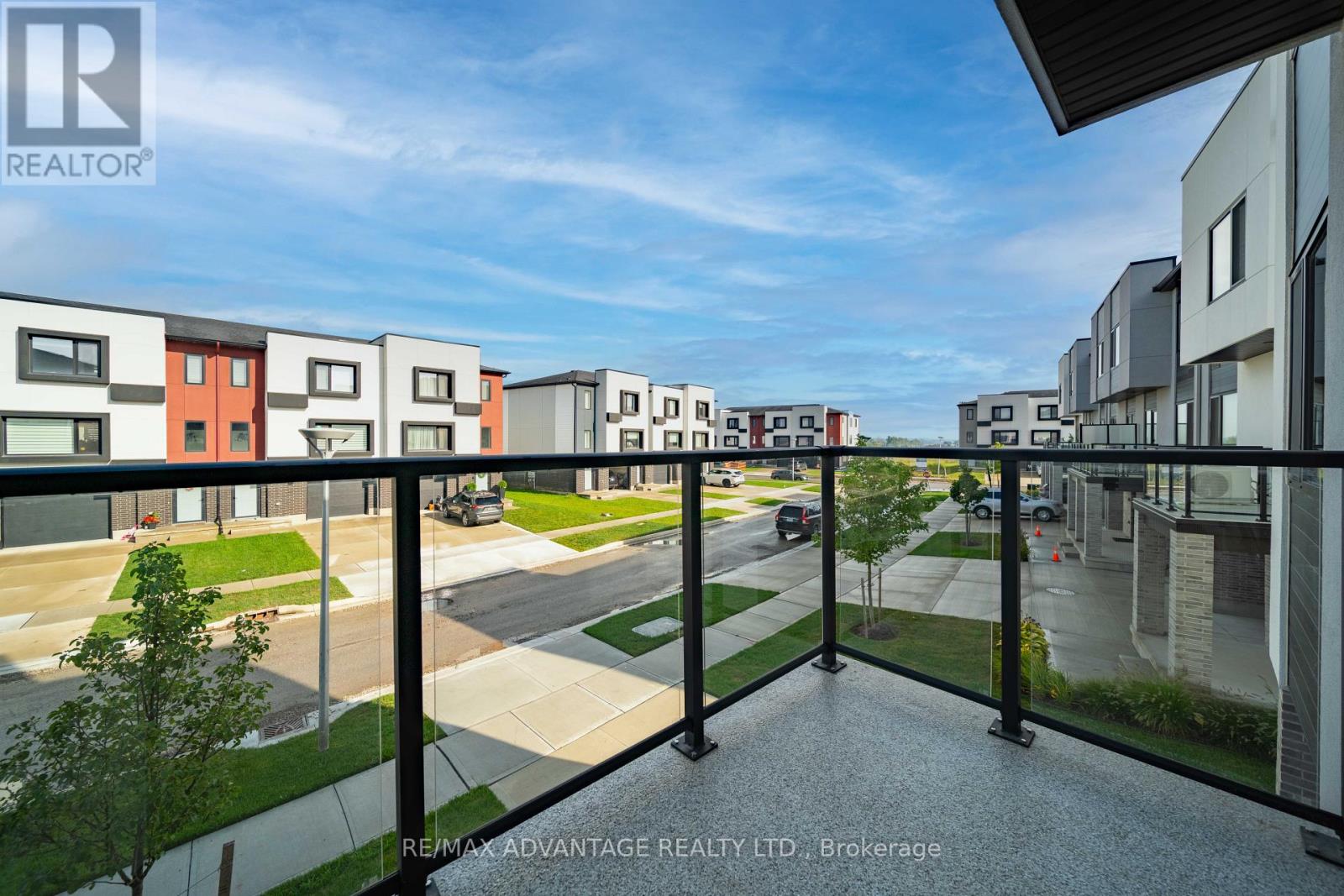 3363 David Milne Way, London South (South W), Ontario, N6L0B9, London South (South W), Ontario — photo 4 of 5