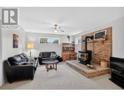 4084 Bluepoint Drive, Plympton Wyoming, ON N0N1J6 Photo 18