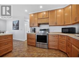 Bedroom 2 - 4084 Bluepoint Drive, Plympton Wyoming, ON N0N1J6 Photo 6
