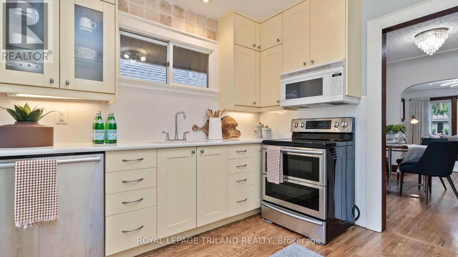 282 CATHCART STREET - 7
