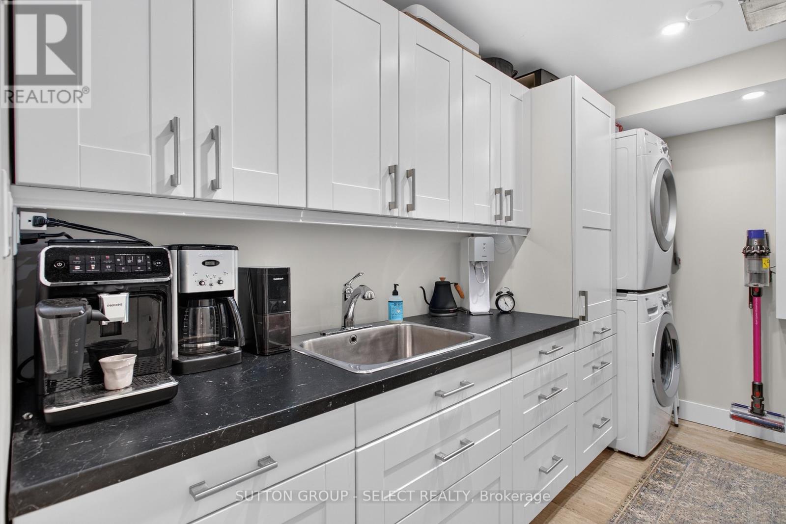 1445 RIVERBEND ROAD - 32
