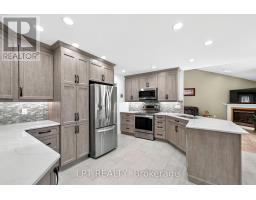 10011 Jenna Road, Lambton Shores, ON N0M1T0 Photo 15