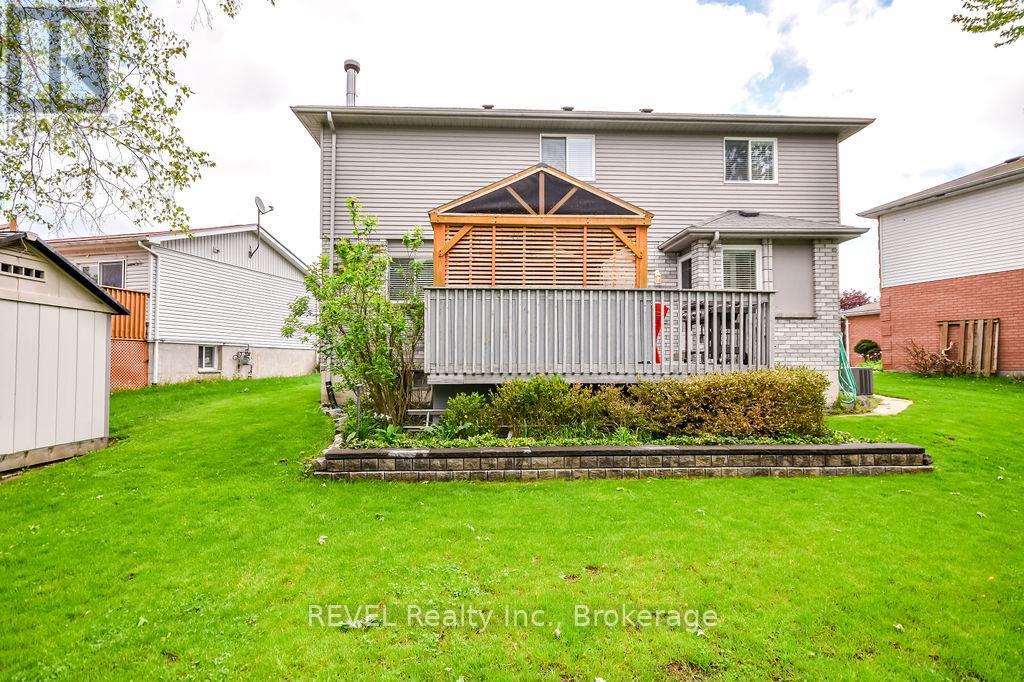 179 LUCKPORT CRESCENT - 37