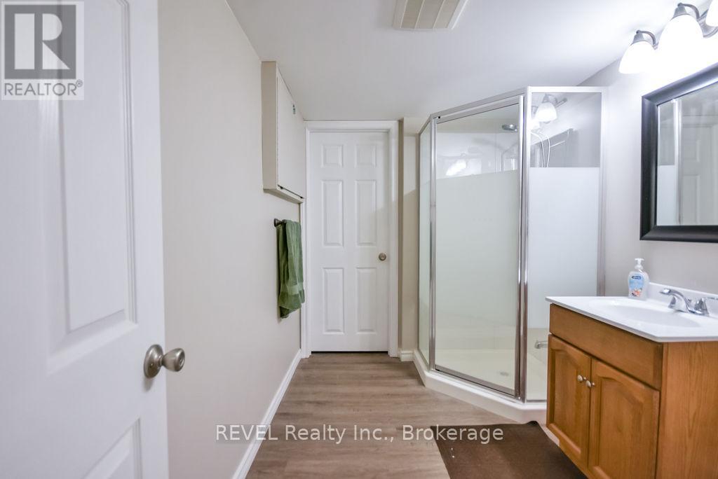179 LUCKPORT CRESCENT - 33