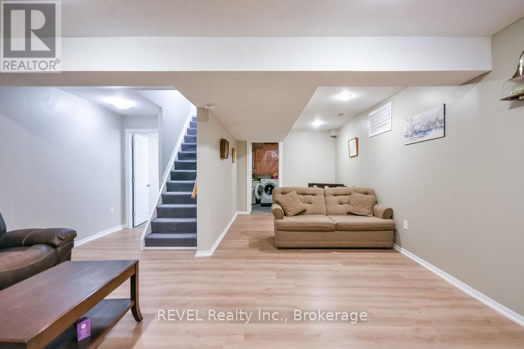 179 LUCKPORT CRESCENT - 29