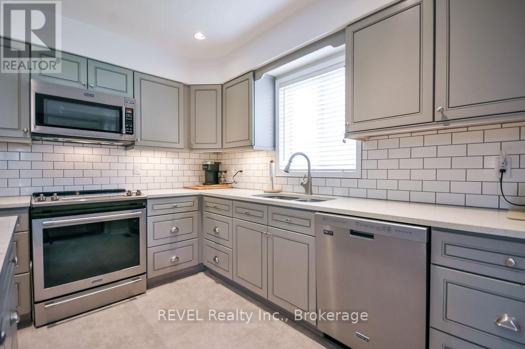179 LUCKPORT CRESCENT - 8
