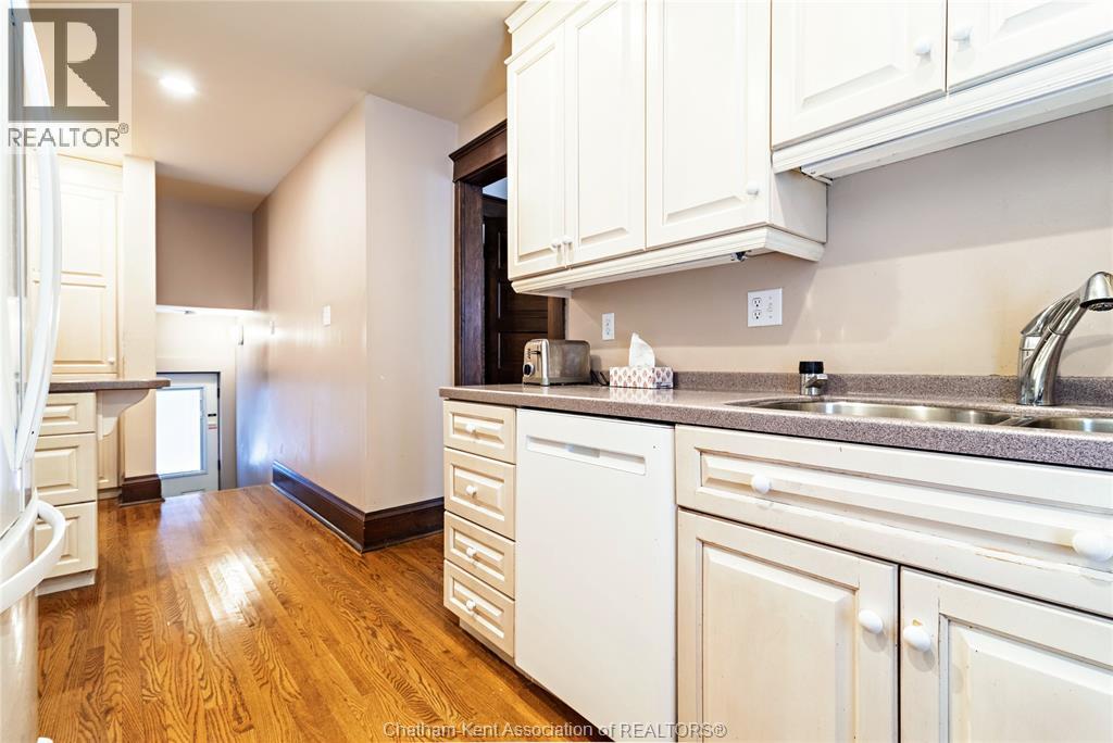 74 ROBERTSON AVENUE - Image 13