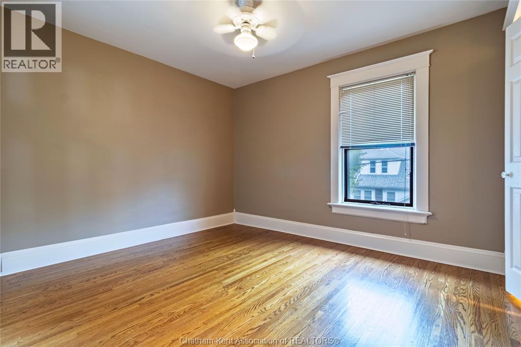 74 ROBERTSON AVENUE - Image 32