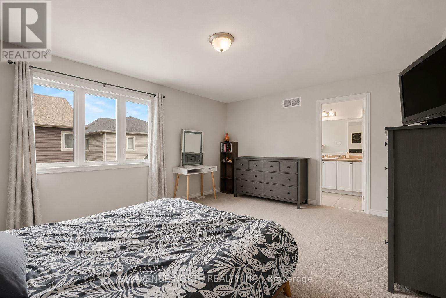516 ARUM TERRACE - Image 21