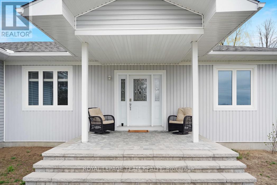 986 SOUTH GOWER DRIVE - 4