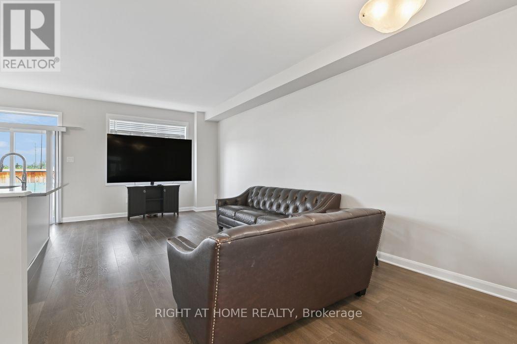 576 PROMINENCE WAY - Image 6