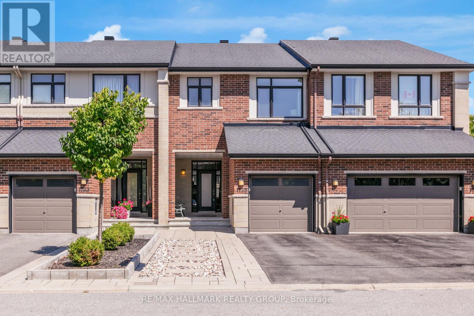 1125 TISCHART CRESCENT - 1