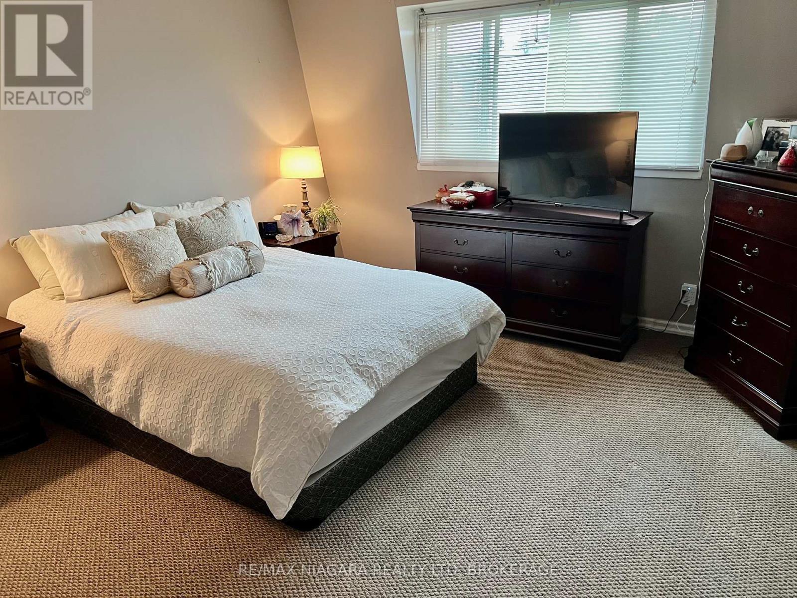 #2 8646 WILLOUGHBY DRIVE - Image 36
