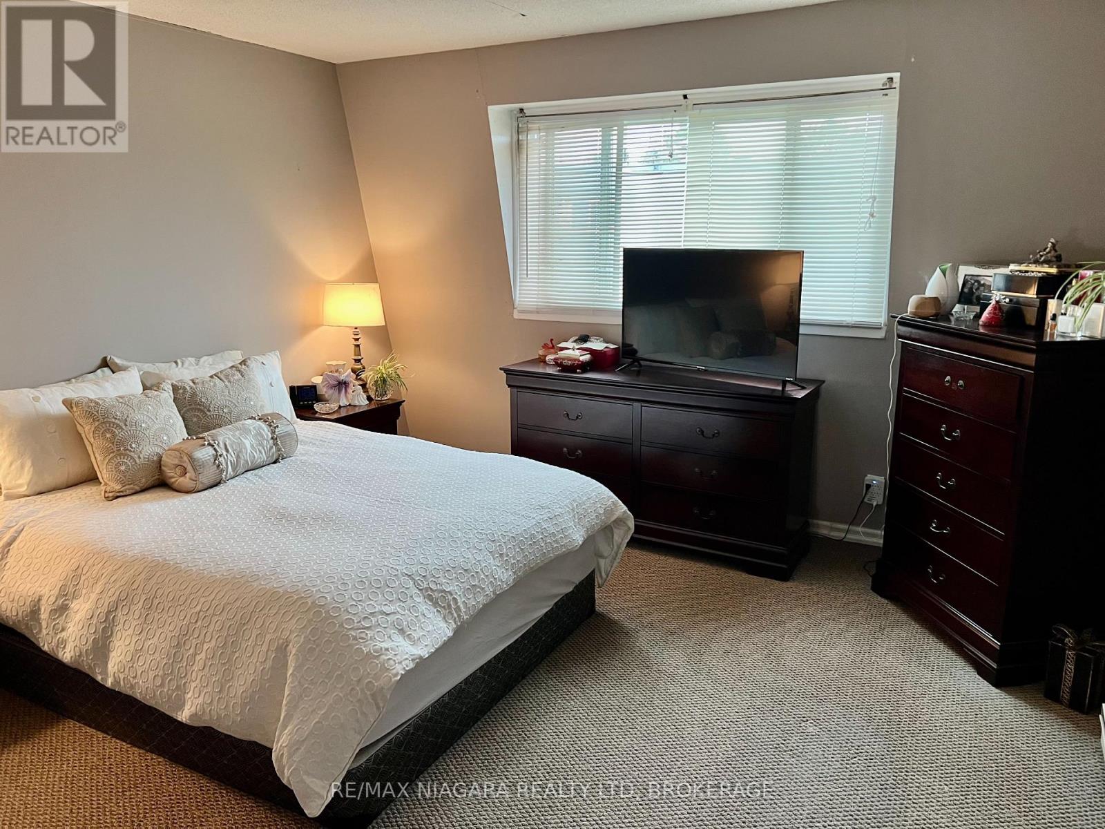 #2 8646 WILLOUGHBY DRIVE - 38
