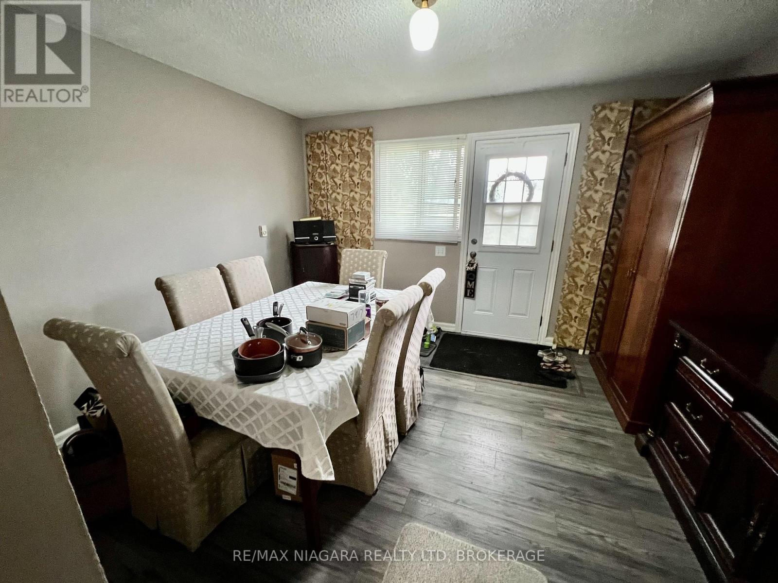 #2 8646 WILLOUGHBY DRIVE - Image 9