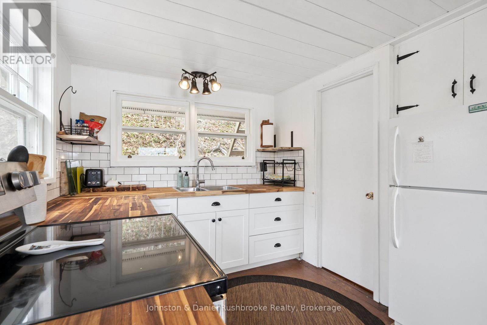 29 ENA DRIVE - Image 15