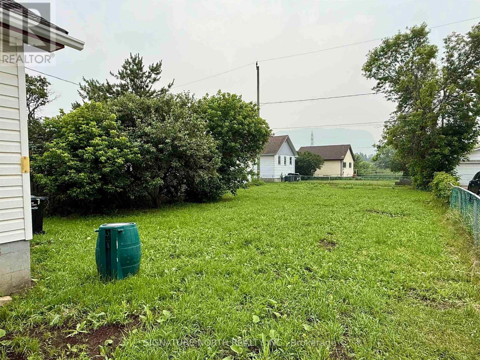 1004 GORE STREET W - Image 18