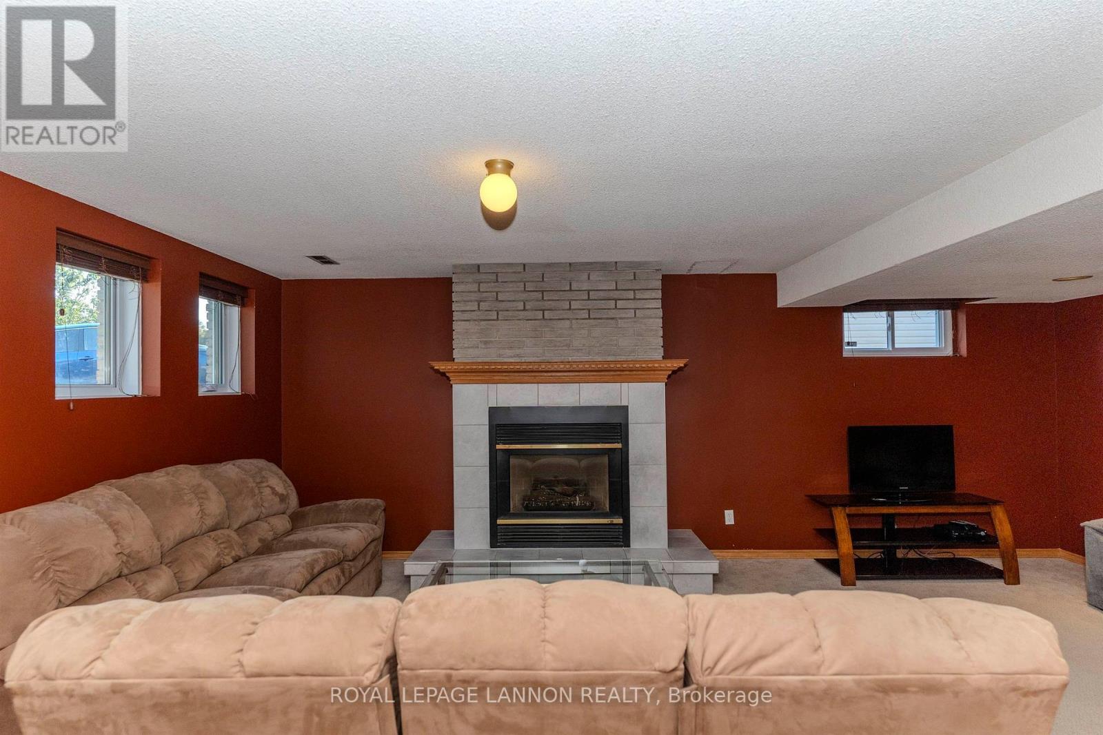 49 WASCO DRIVE - Image 29