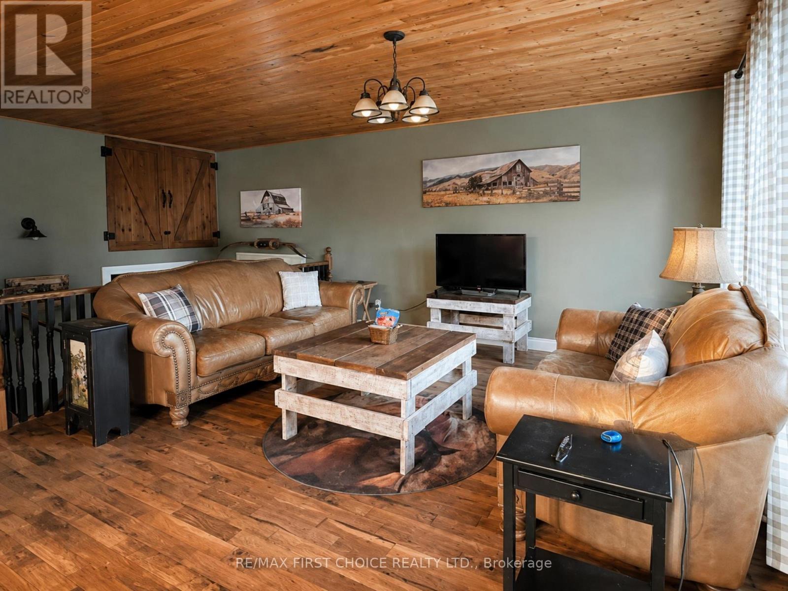 661 STEWART ROAD - Image 21
