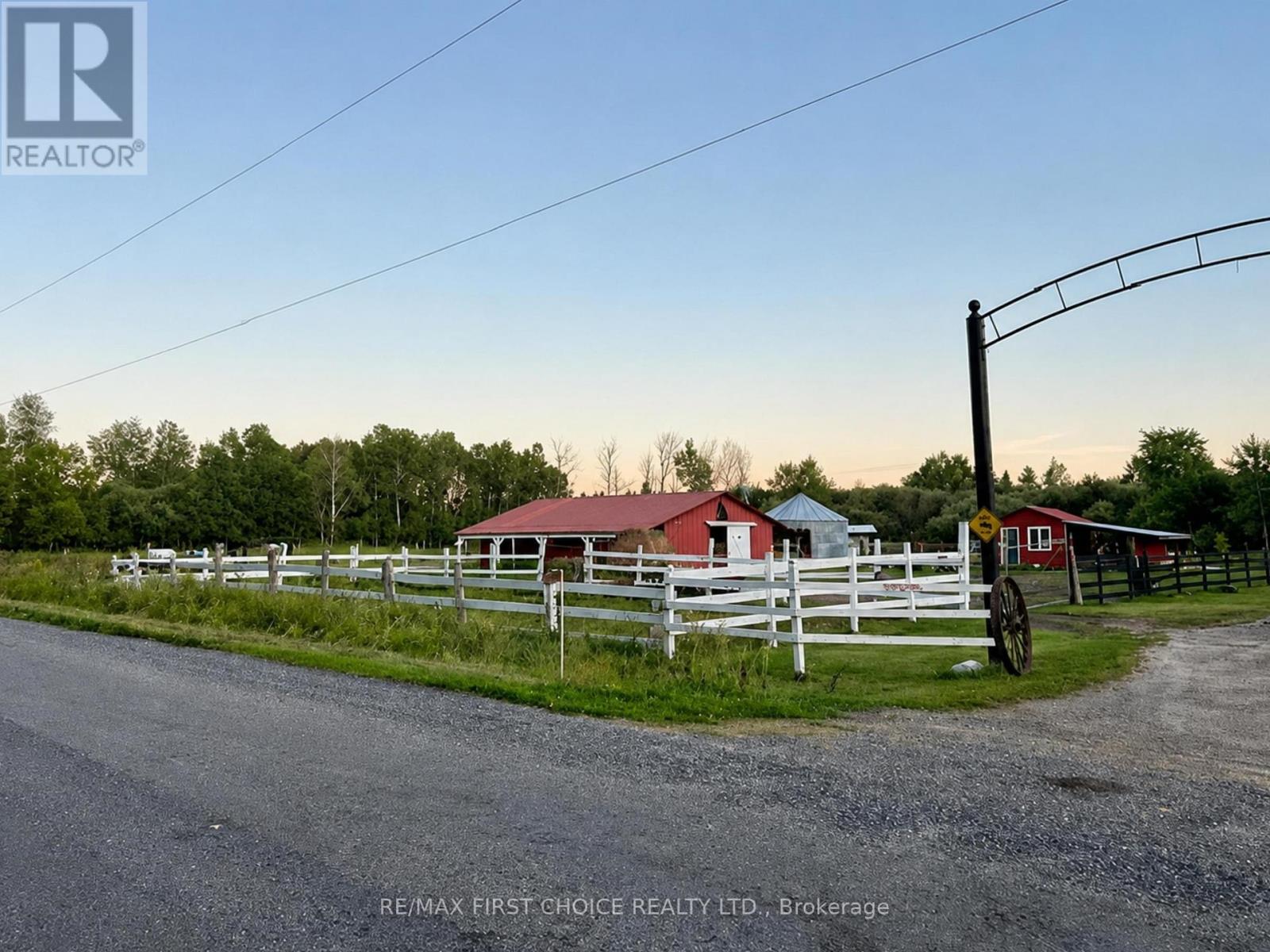 661 STEWART ROAD - 5