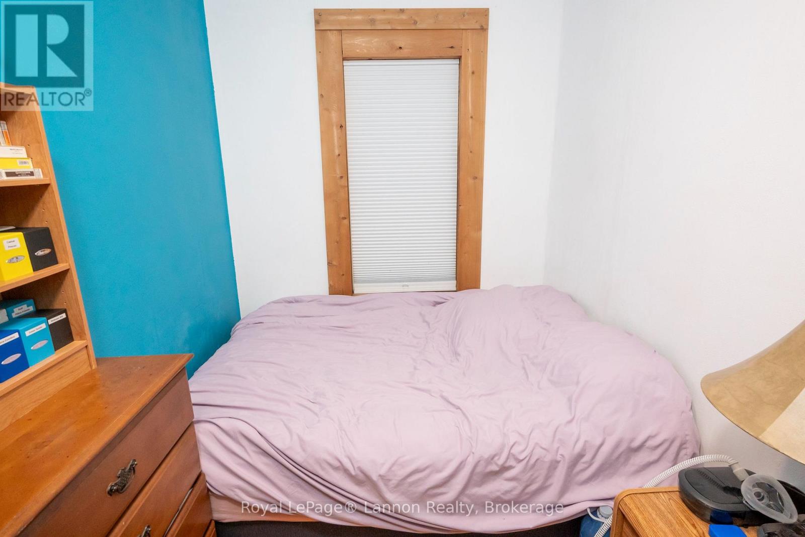 1009 ALEXANDRA STREET - 15