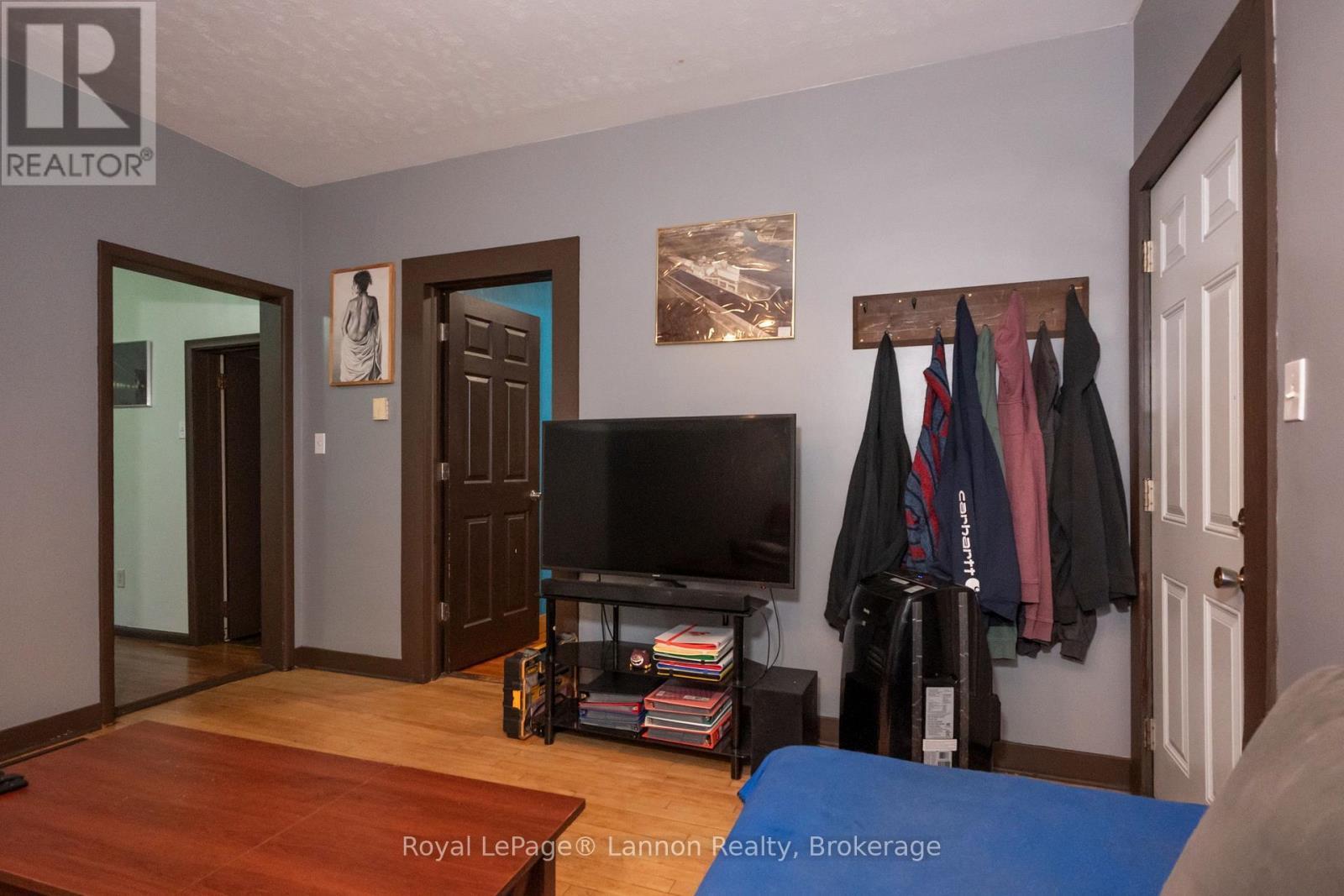 1009 ALEXANDRA STREET - 17