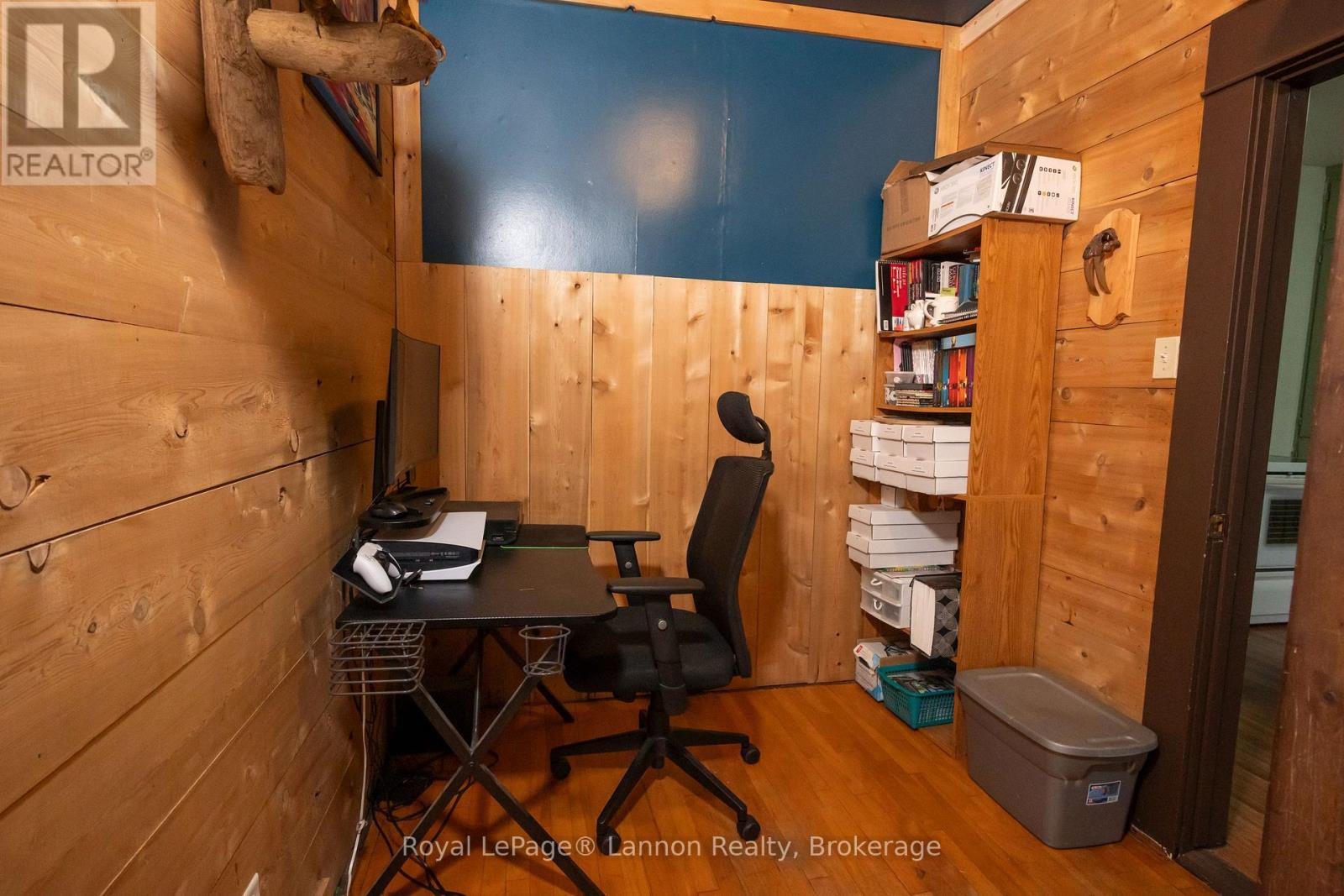 1009 ALEXANDRA STREET - 21