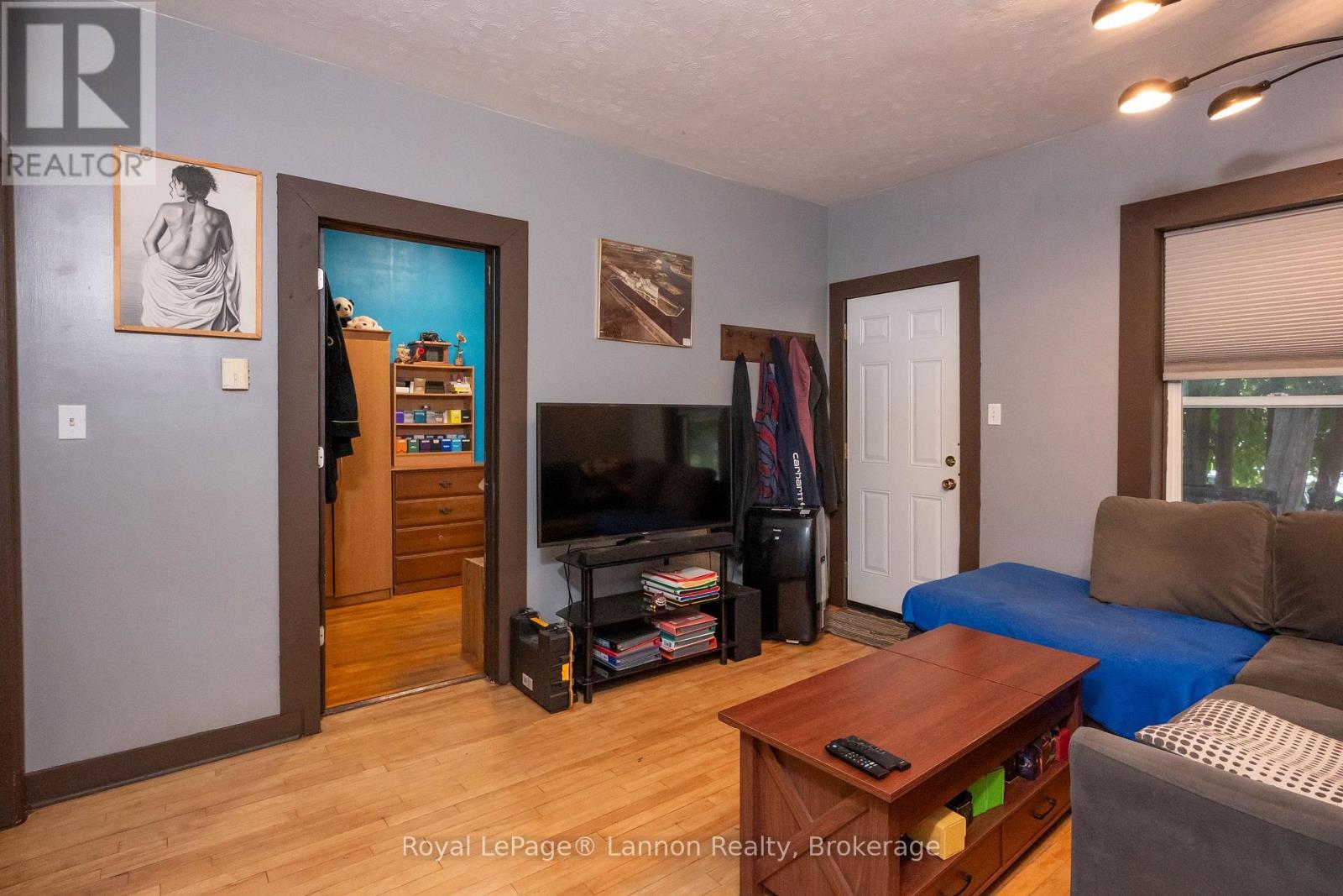 1009 ALEXANDRA STREET - Image 22