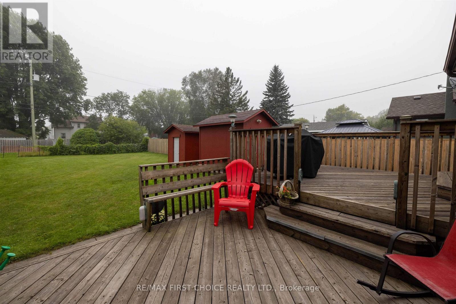 370 MARY STREET E - 29