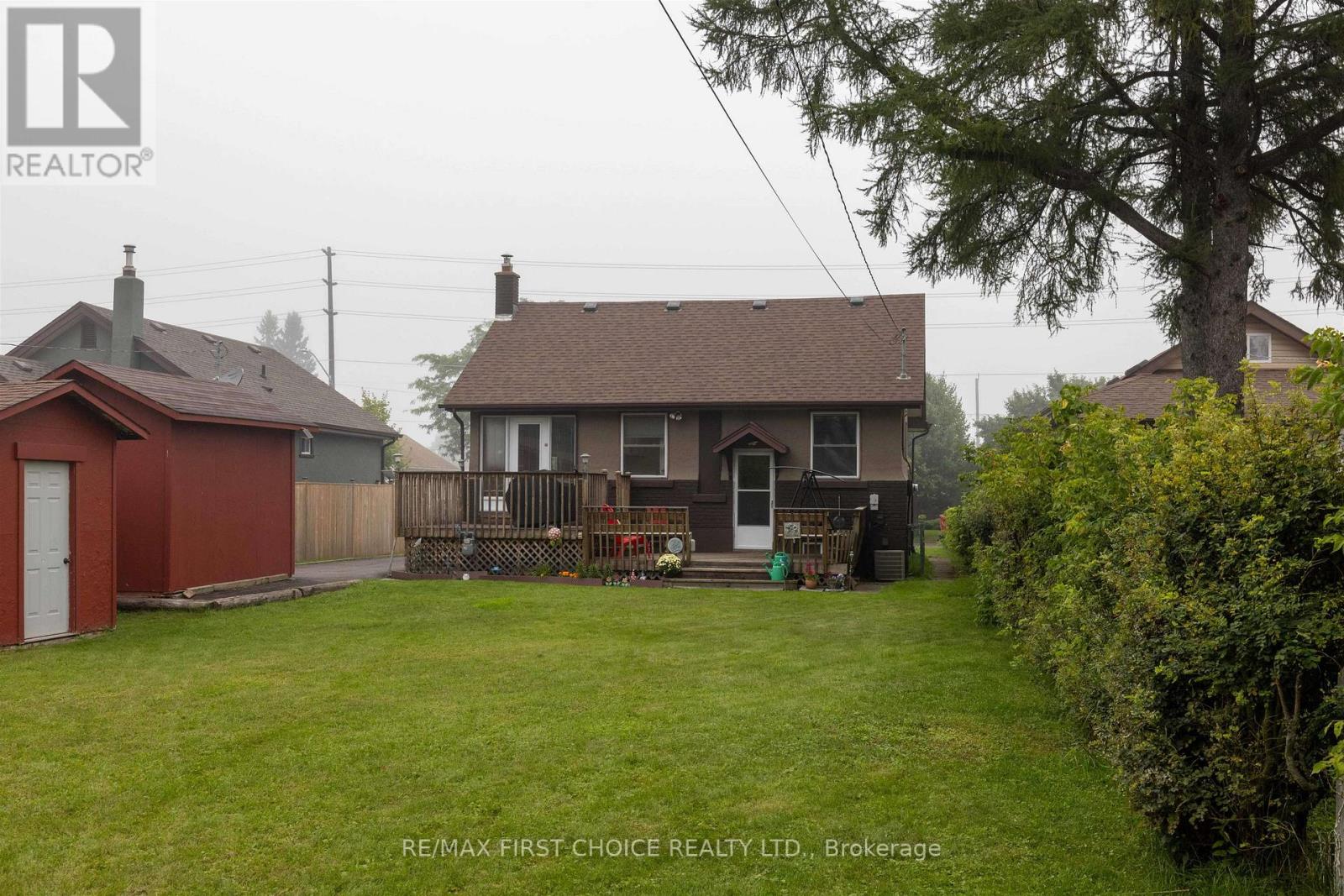 370 MARY STREET E - Image 32